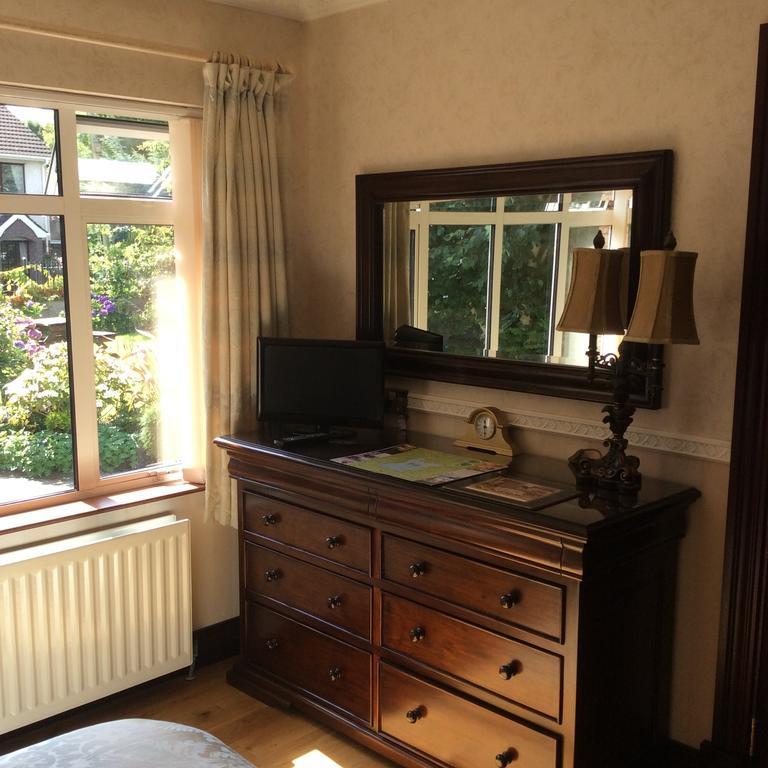 Lurgan West Lodge Randalstown Room photo